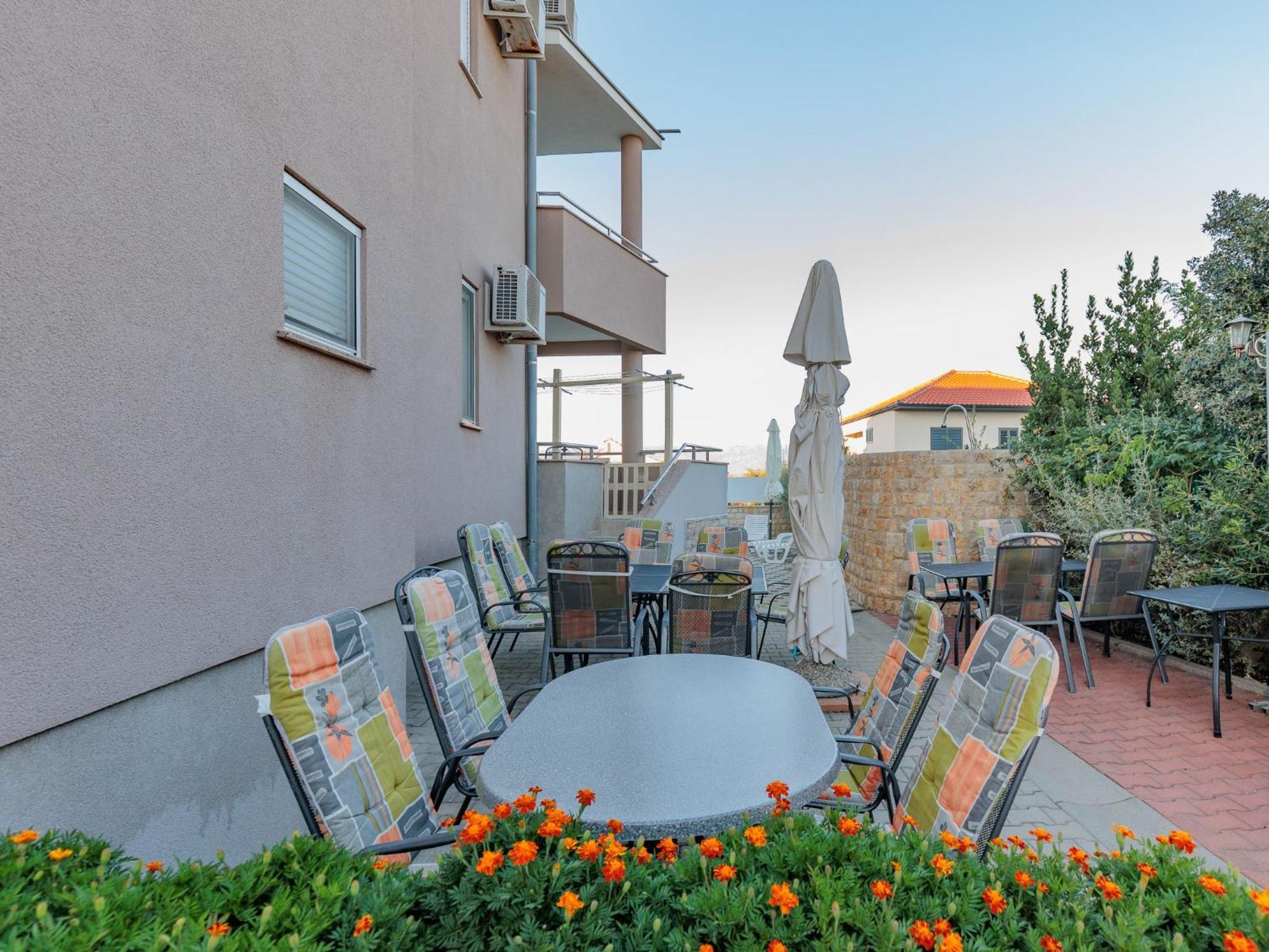 Apartment Mlasina-3 By Interhome Nin Exterior photo